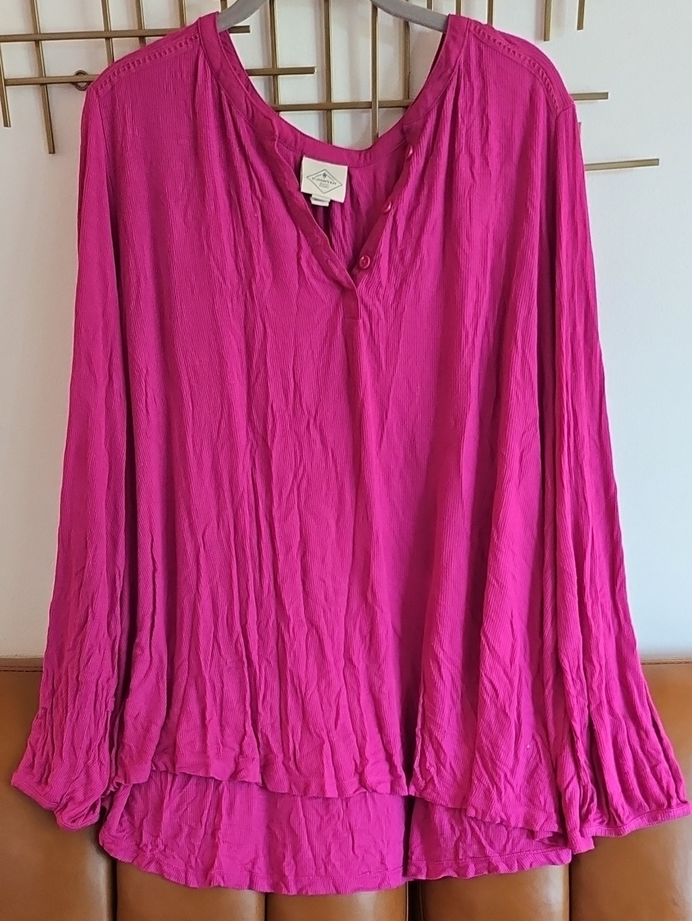 3X- St. John's Bay- Hot Pink Long-Sleeve V-Neck Tunic